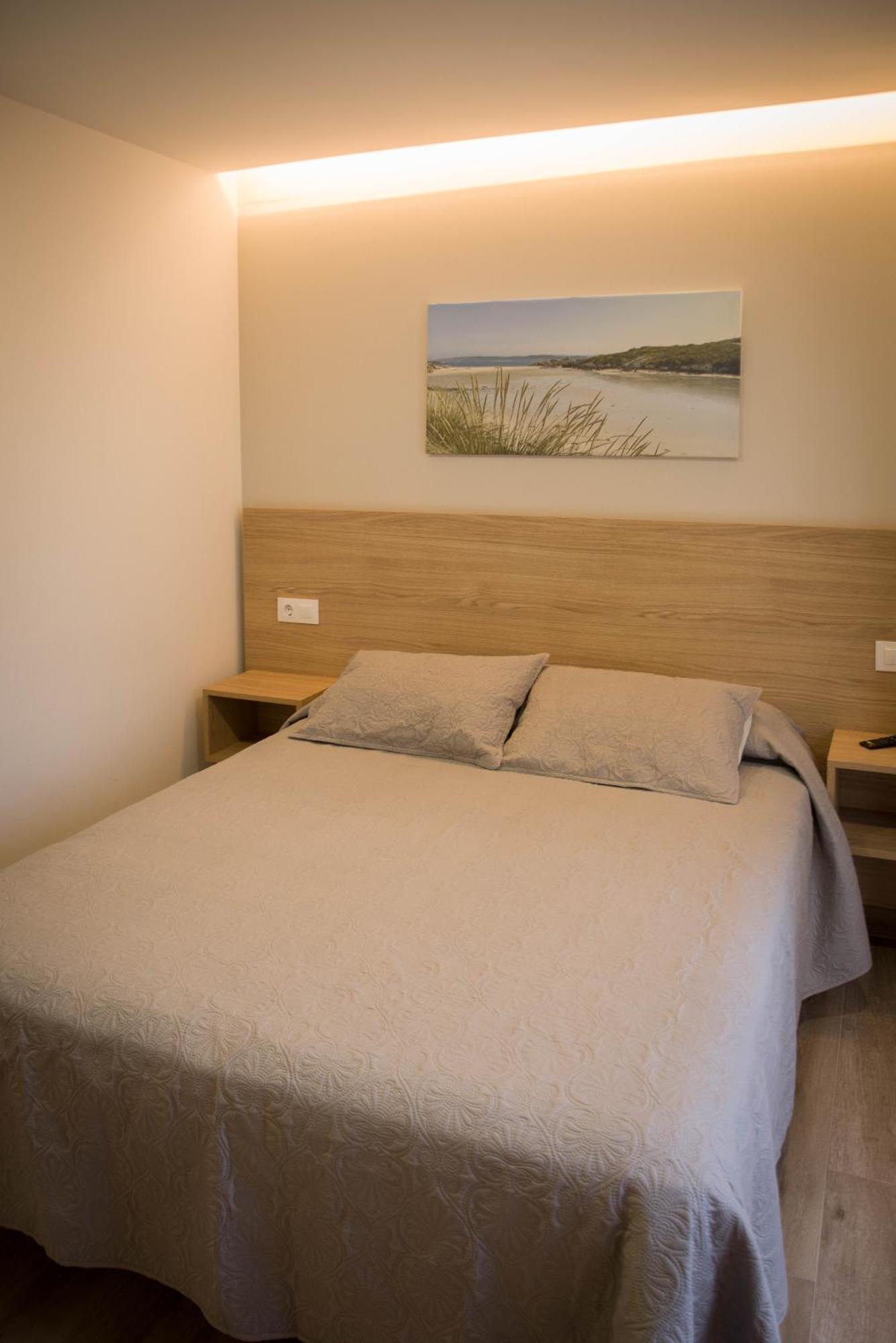 Apartamentos Turisticos Haz Amigo Muxia Room photo