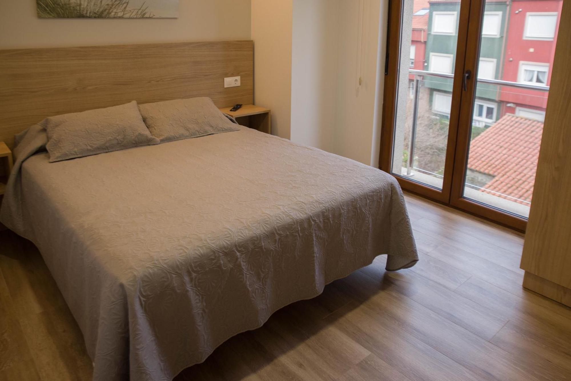 Apartamentos Turisticos Haz Amigo Muxia Room photo